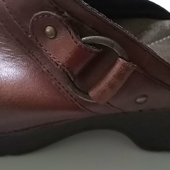 Clogs - Picture 6 of 8